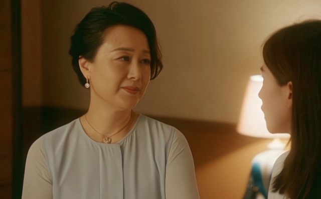 Sau đám cưới của anh trai, bố mẹ tôi ngập trong nợ nần