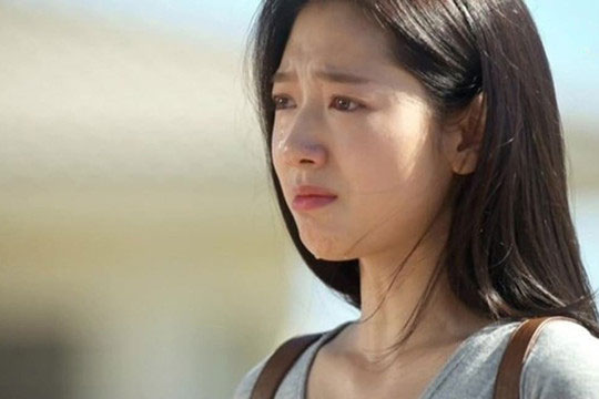 Đưa bạn gái về nhà chơi, cô ấy thật thà thú nhận bí mật với bố mẹ tôi khiến tất cả rơi vào bế tắc