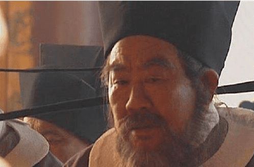 Hắn là quan tham đứng đầu Trung Quốc thời cổ đại, Hòa Thân so với hắn cũng không tính là gì