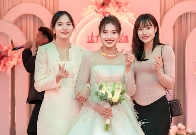 Nữ thượng uý từng hoãn cưới để giành HCV SEA Games "xả ảnh" cưới, xinh đẹp rạng ngời khác hẳn ngày thường