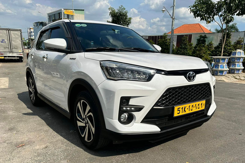 Toyota Raize lăn bánh 1 năm, rao bán giá cực hấp dẫn