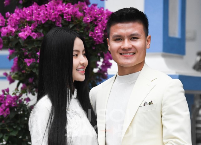 Quang Hải không thể toàn tâm toàn ý chuẩn bị cho ăn hỏi như Đoàn Văn Hậu vì lý do này