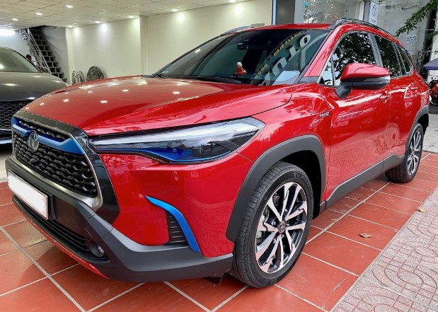 Toyota Corolla Cross Hybrid "lướt" mới lăn bánh hơn 8.000 km đã rao bán với giá ngỡ ngàng
