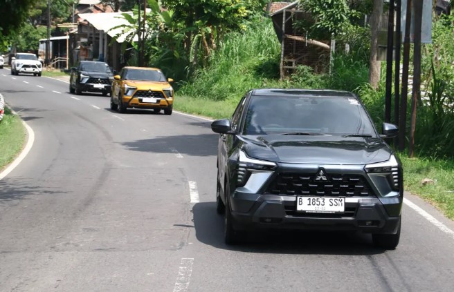 Báo nước ngoài đánh giá Mitsubishi Xforce sau gần 240km: Ngồi thoải mái, êm, lái nhẹ, hơi 'lag' ở một chế độ thường dùng