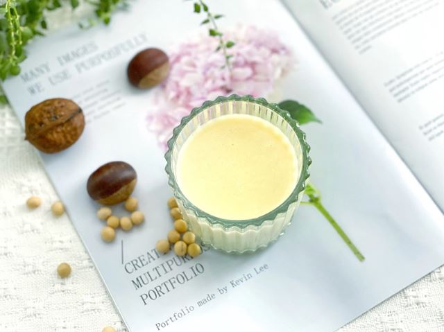 Mùa đông muốn da đẹp căng bóng thì hãy bỏ túi ngay 2 công thức làm sữa đậu nành đơn giản này nhé chị em