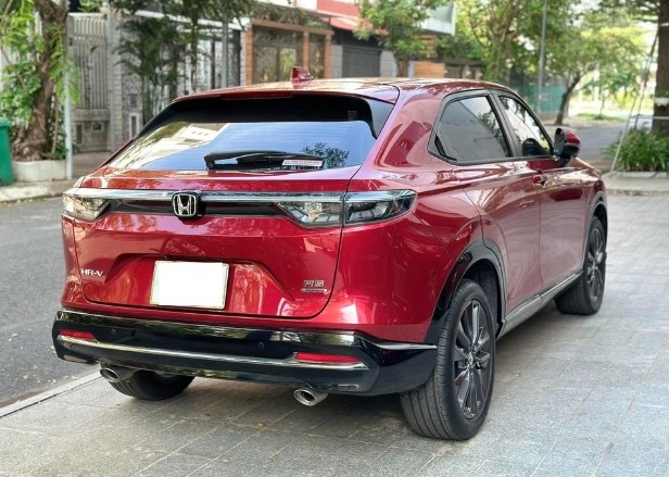 Lăn bánh 1 năm, Honda HR-V chạy lướt bán lại với mức giá khó tin