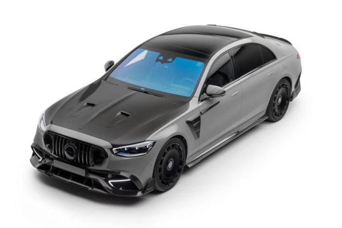 Tận mục vẻ đẹp của Mercedes-AMG S63 E Performance độ Mansory
