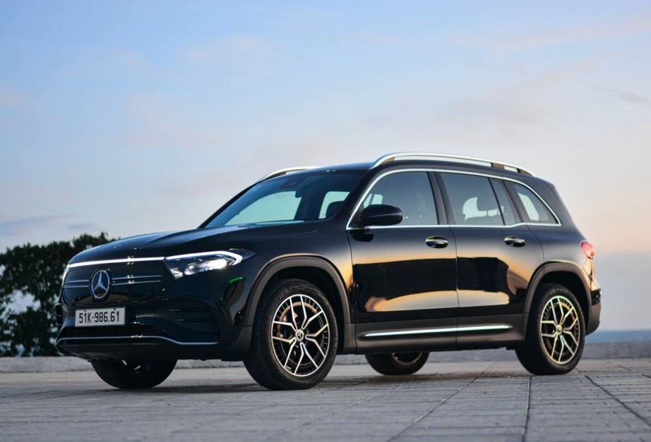 Cận cảnh SUV chạy điện rẻ nhất của Mercedes-Benz tại Việt Nam