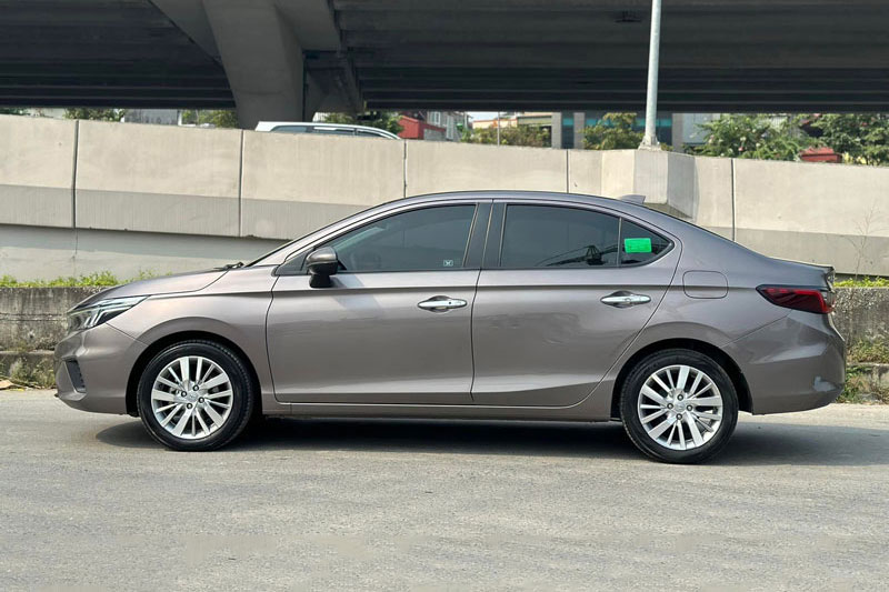 Honda City xuống giá khó tin sau 2 năm lăn bánh