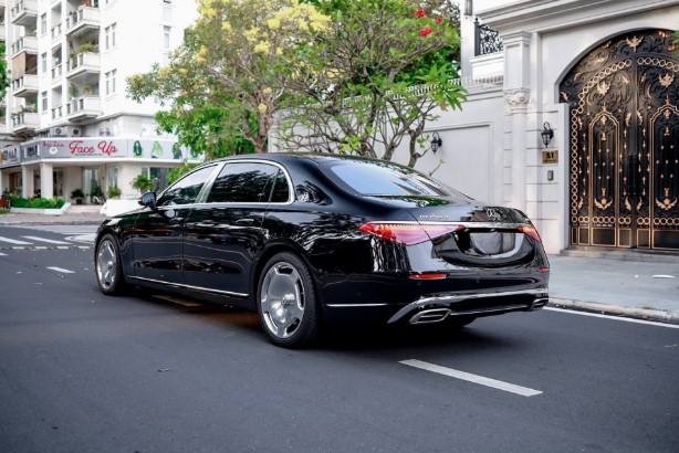 Vừa lăn bánh 5.000 km, xe sang Mercedes-Maybach S450 ‘siêu lướt’ bán lại ‘bay’ ngay cả tỷ đồng