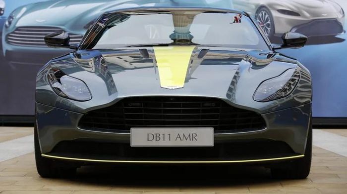 8 lý do khiến siêu xe Aston Martin DB11 có mức giá "cắt cổ"