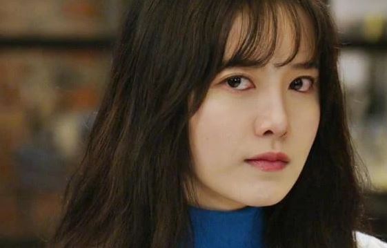 Thấy bô nước tiểu của mẹ chưa được đổ, tôi mắng chị dâu rồi chỉ sống với mẹ đúng một ngày tôi đã ân hận tột cùng