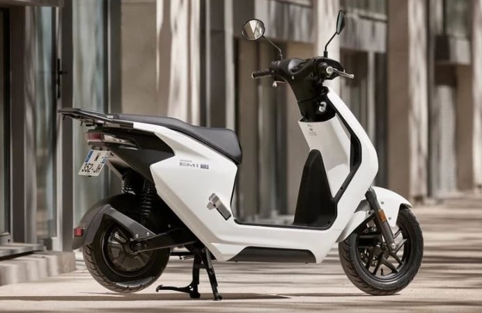 Honda ra mắt xe máy mới giá 49,5 triệu đồng, thiết kế đẹp như SH, trang bị ngang LEAD và Air Blade