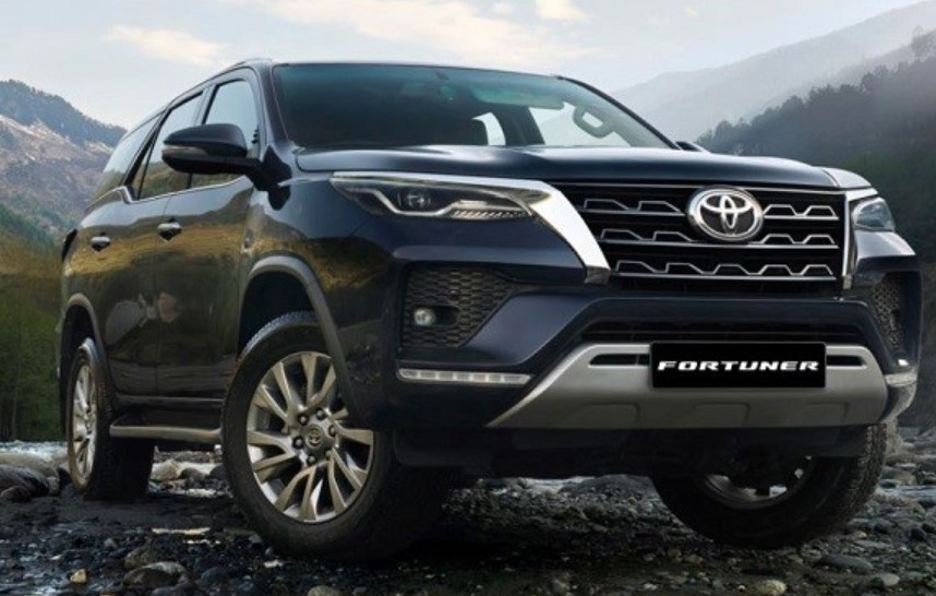 Toyota Fortuner phiên bản giá rẻ sẽ sớm ra mắt, Hyundai Santa Fe và Ford Everest dễ ra rìa