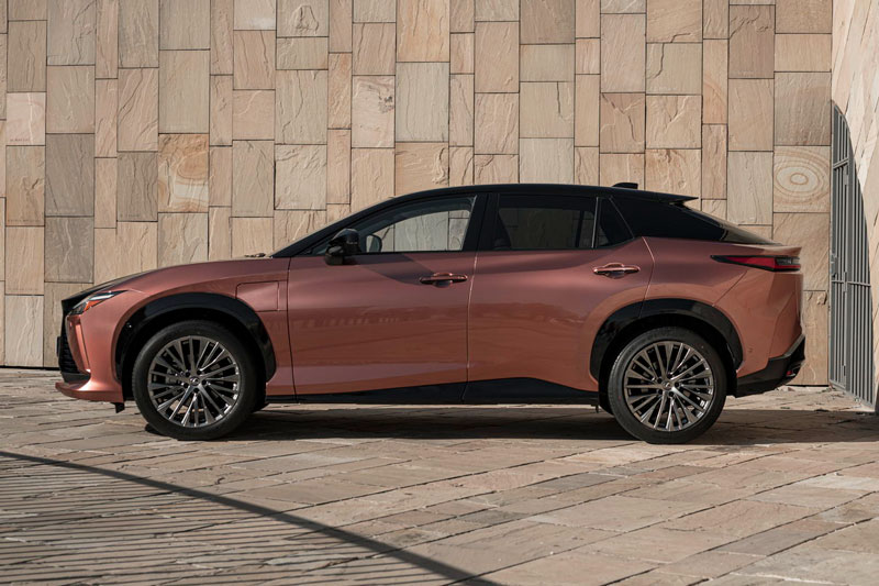 Top 10 xe SUV đời 2024 đẹp nhất thế giới: Lexus RZ 450e góp mặt