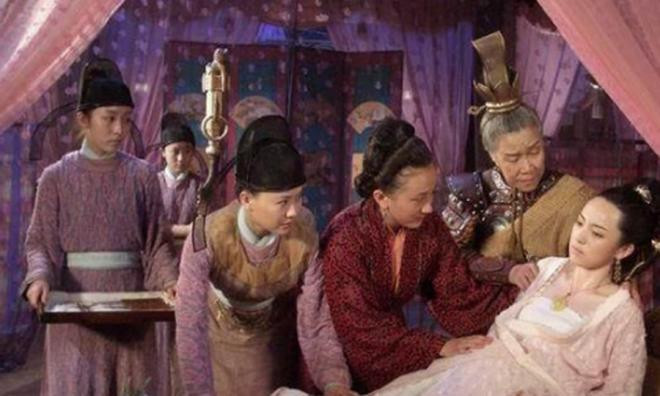 Thời cổ xưa con người sử dụng các biện pháp tránh thai như thế nào? Bạn có thể không tin điều đó