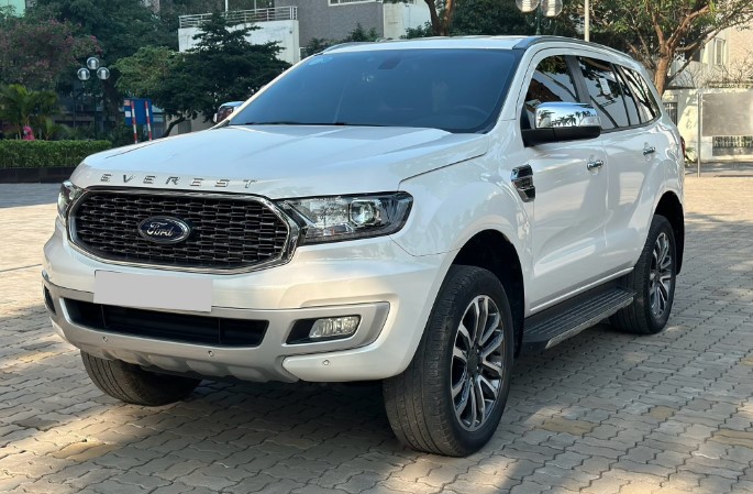 Sau 2 năm lăn bánh, Ford Everest chạy lướt rao bán lại với mức giá ngỡ ngàng