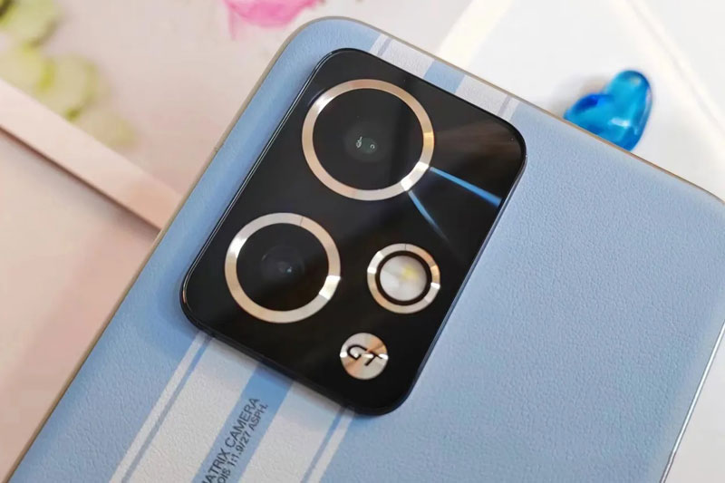 Smartphone cấu hình ‘siêu khủng’, sạc 100W, màn hình độ sáng 2.600 nit, giá hơn 8 triệu đồng