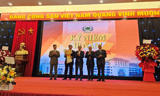 Kỷ niệm 10 năm thành lập khoa Quản lý nhà nước Đại học Kinh doanh và Công nghệ Hà Nội