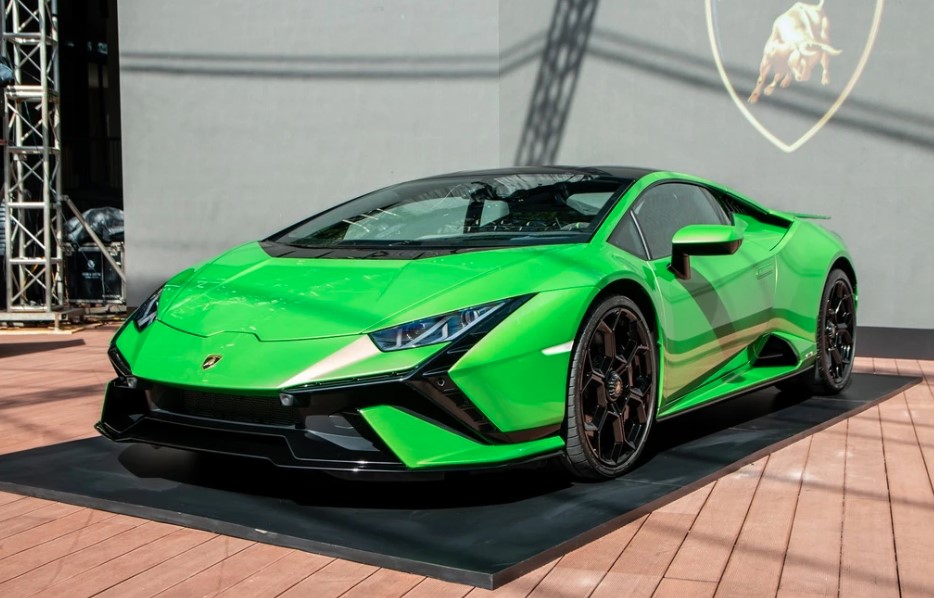 Điện hóa siêu xe thể thao - cuộc đua không ai muốn vội