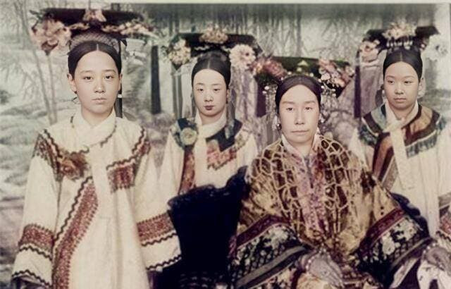Đệ nhất mỹ nhân cuối thời nhà Thanh đẹp đến mức nào? Bức ảnh đen trắng cũng không che đi được dung nhan tuyệt mỹ của bà, nhưng vì lòng ích kỷ của Từ Hy mà đau khổ cả đời