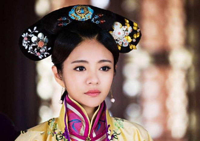 Sau khi Hòa Thân chết, Gia Khánh xử lý 9 người vợ của ông ta như thế nào?