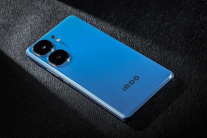 Smartphone cấu hình ngang Samsung Galaxy S23 Ultra, sạc 120W, giá hơn 7 triệu đồng