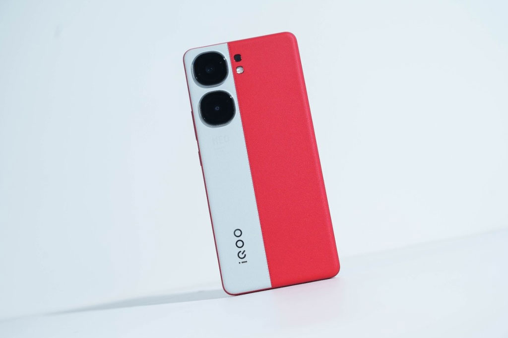 Smartphone gaming mạnh bậc nhất thế giới, sạc 120W, màn hình ấn tượng, giá ‘hạt dẻ’