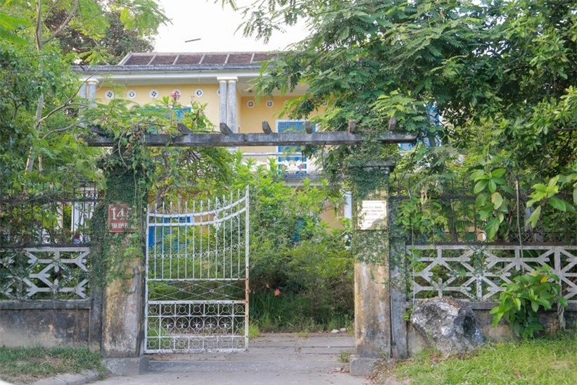 Phía trước căn nhà của bà Từ Cung tại số 145 đường Phan Đình Phùng, TP Huế.