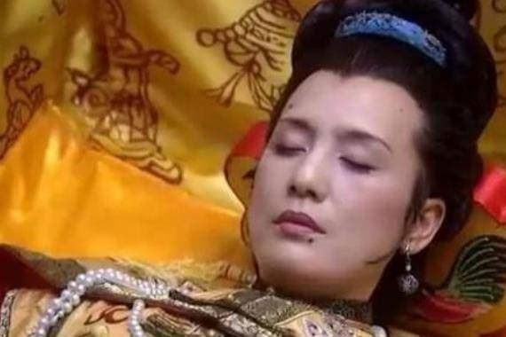 Tại sao khi an táng các phi tần thời cổ đại lại bị bịt hậu môn? Không phải mê tín mà là có cơ sở khoa học