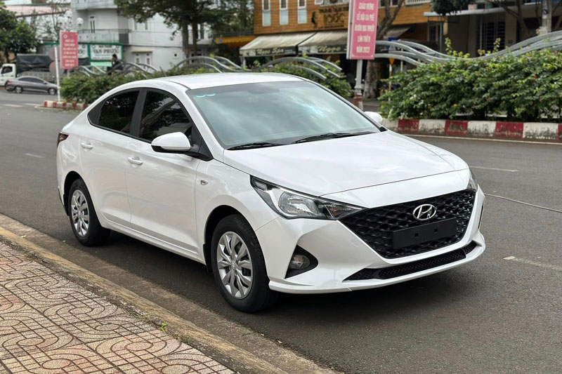 Hyundai Accent lăn bánh 2 năm, rao bán giá 368 triệu đồng
