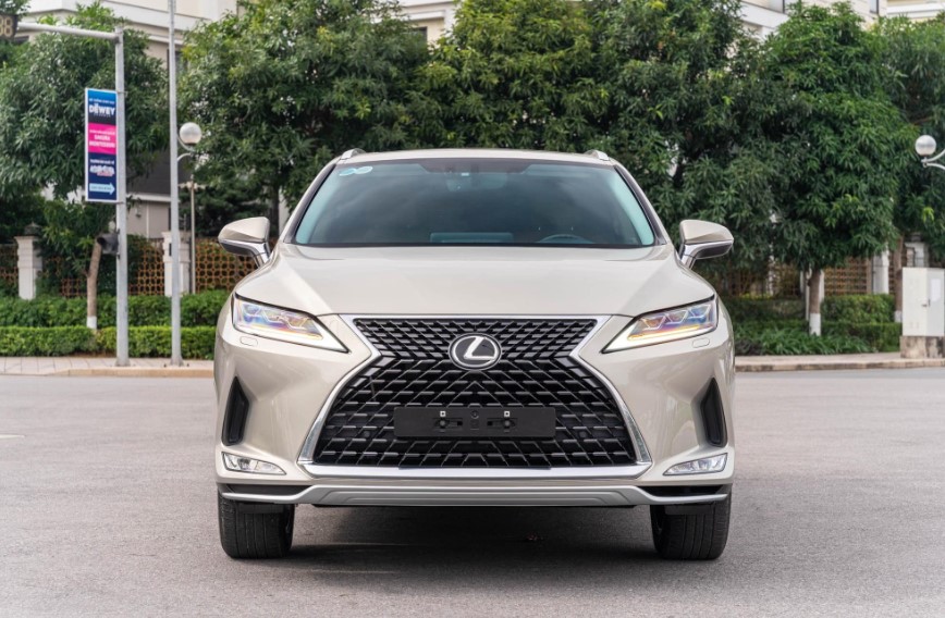Ngỡ ngàng giá chào bán của Lexus RX 300 "lướt" mới lăn bánh 10.000 km