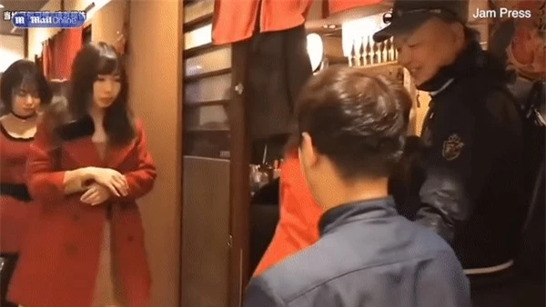 Độc lạ nhà hàng Nhật Bản, nơi khách hàng tự nguyện trả tiền để được 