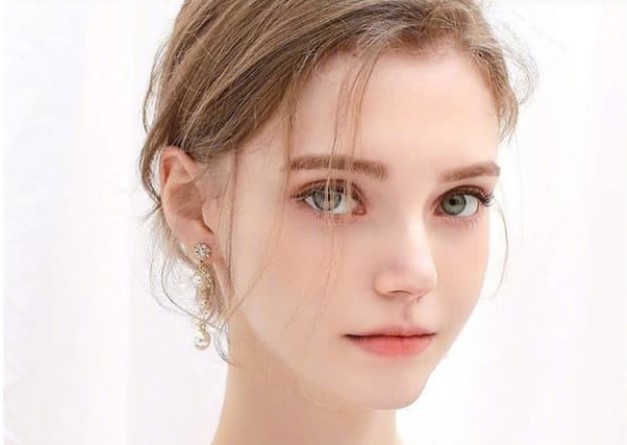 Người mẫu lai Đức - Hàn được ca tụng có vẻ đẹp như thần tiên