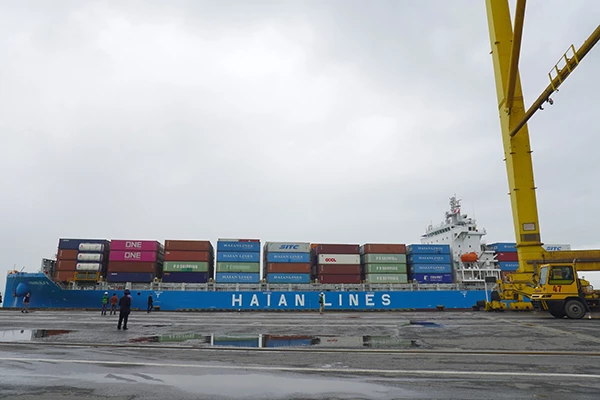 Tàu HAIAN ALFA hiện là tàu vận tải container lớn nhất Việt Nam.