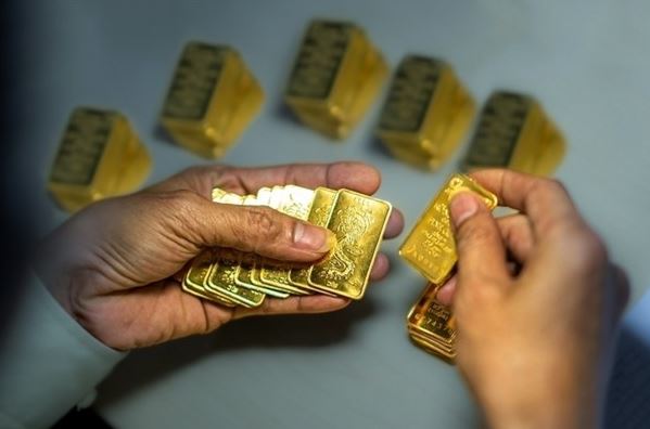 Giá vàng nhảy múa, NHNN nói do tâm lý