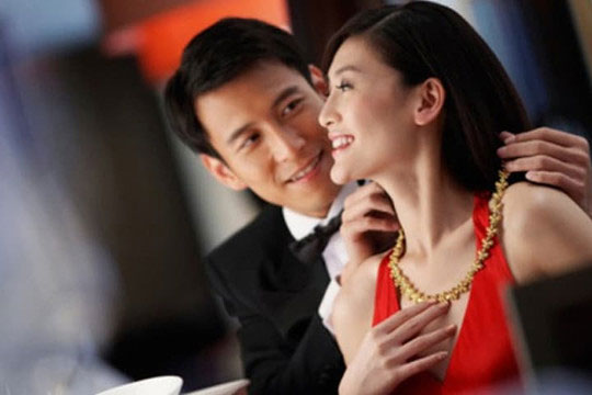 Biết mình có giá nên luôn đòi người yêu chi tiền mua đủ mọi thứ, cuối cùng tôi nhận được cái kết đắng ngắt