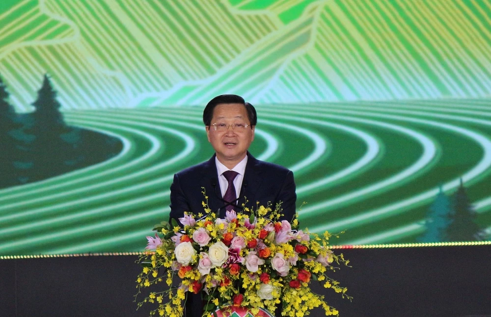 Phó Thủ tướng Lê Minh Khái phát biểu chào mừng.