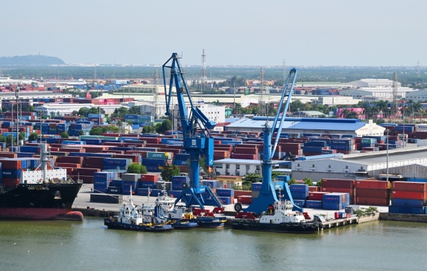 Thấy gì từ con số xuất siêu kỷ lục 28 tỷ USD trong năm 2023? 