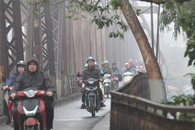 Dự báo thời tiết ngày 31/12/2023: Hà Nội có mưa nhỏ và sương mù, trời rét