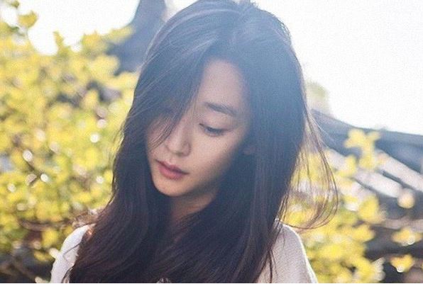 Chồng sắp cưới khoe chiếc giường tân hôn mấy chục triệu, em chưa kịp mừng thì đã phải cay đắng khi biết nguồn gốc chiếc giường ấy