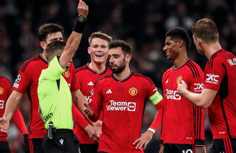 MU chỉ có... 2% cơ hội dự cúp Champions League mùa sau