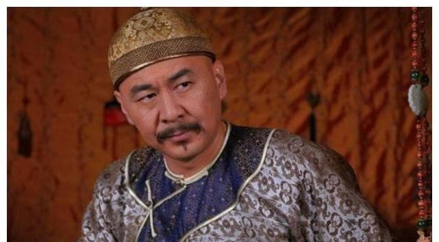 Đại hôn của Càn Long, Ung Chính rưng rưng ban chết cho con trai Hoằng Thời, khi ấy mới hiểu tại sao Khang Hi lại không xuống tay với việc 9 hoàng tử tranh đoạt ngai vị