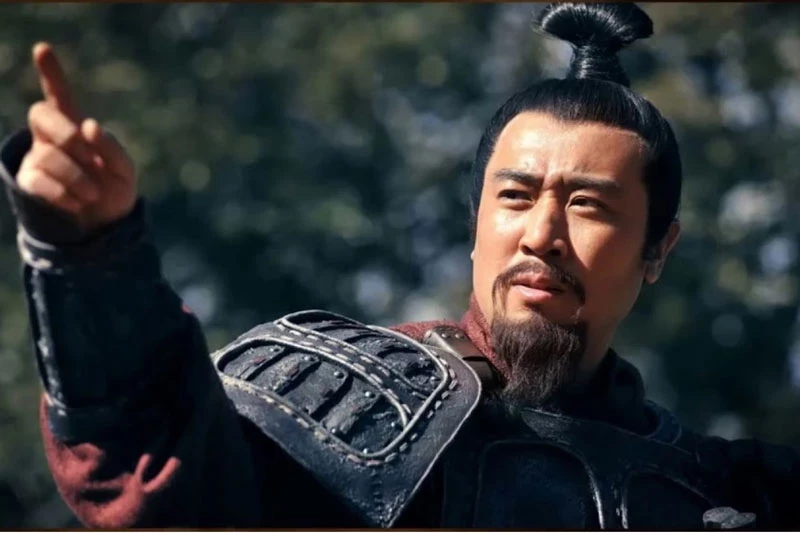 Tạo hình Lưu Bị trong phim Tam quốc diễn nghĩa (2010). Tạo hình Lưu Bị trong phim Tam quốc diễn nghĩa (2010).