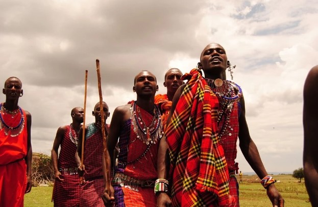 4 phong tục độc đáo ở châu Phi