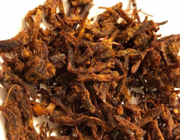 Vợ chồng trẻ tự mày mò làm bò khô tại nhà, thành quả thơm ngon bất ngờ