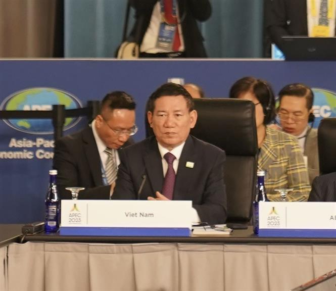 Chuyển đổi số, giảm tiếp xúc doanh nghiệp, khôi phục kênh dẫn vốn bền vững