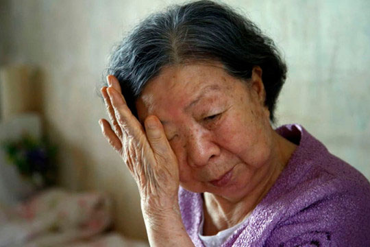 Con dâu mua hải sản về nhưng không cho mẹ chồng ăn, nửa đêm bà bật khóc vì tủi thân nhưng khi biết lý do thì lập tức thay đổi thái độ