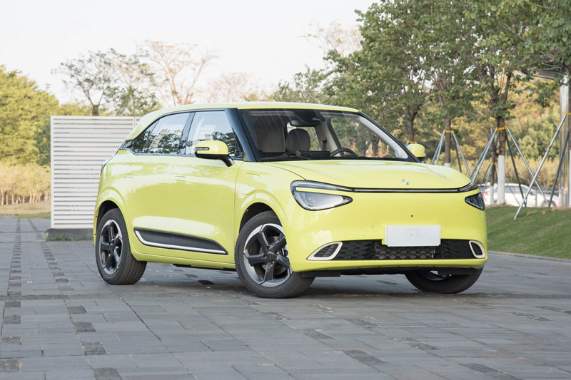 Xe hơi thiết kế trẻ trung, giá gần 260 triệu đồng