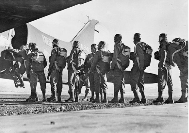 Lữ đoàn quỷ - nhóm tác chiến chung giữa Mỹ và Canada trong Thế chiến II